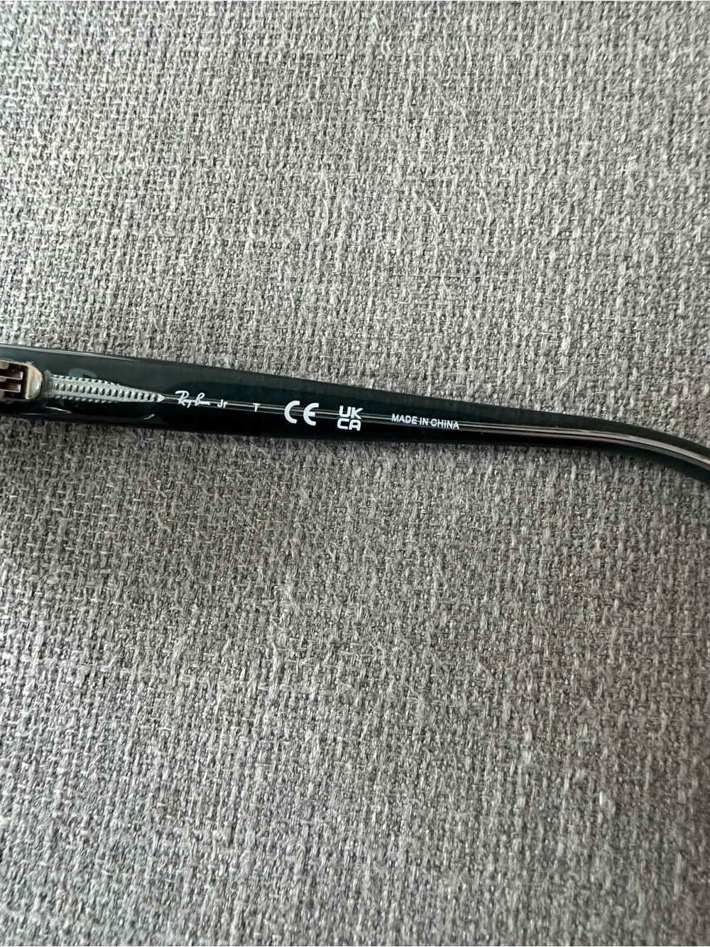 Ray-Ban authentic ray